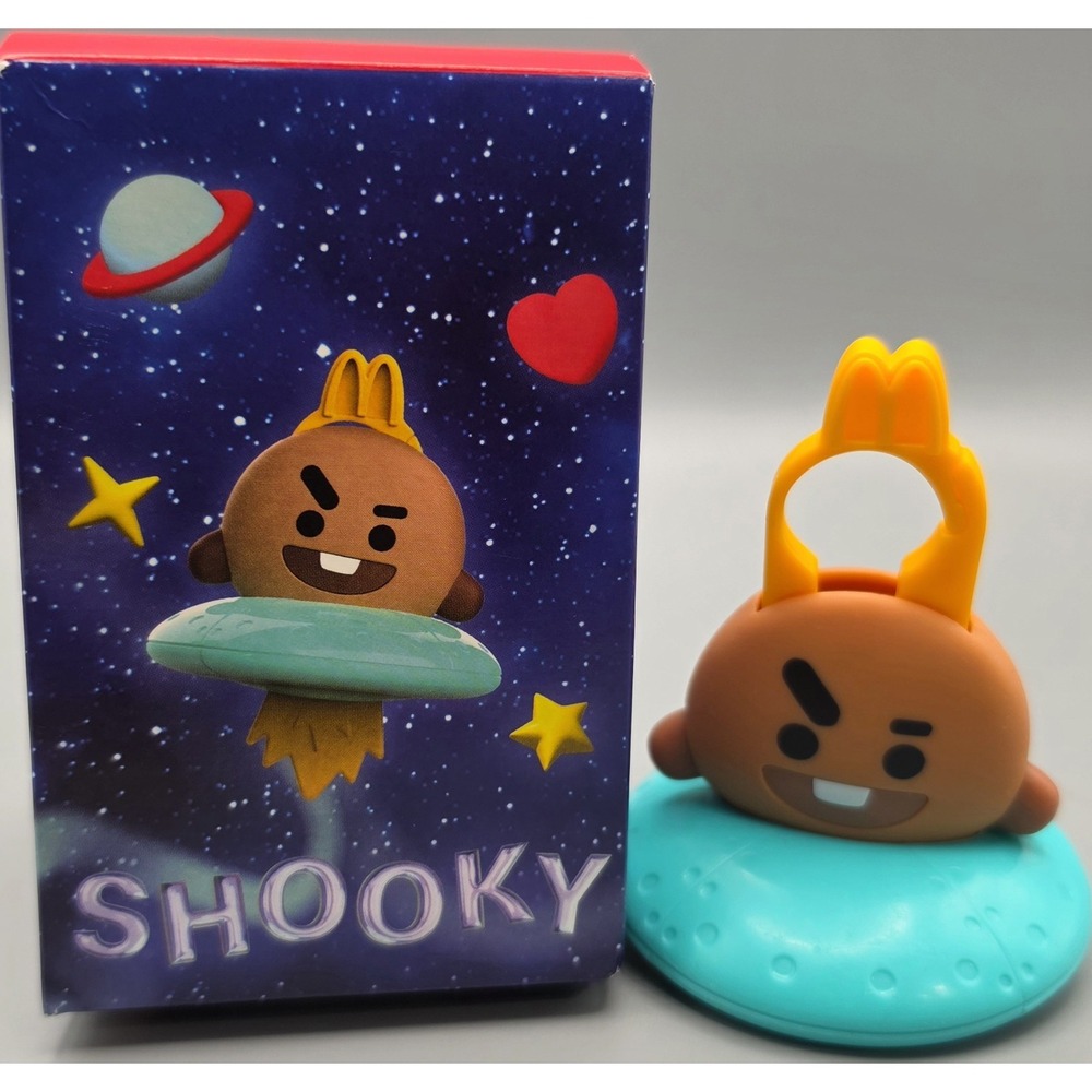 2026 McDonald's BT21 SHOOKY Happy Meal Toy Space Figure Ring Clip w/ Box